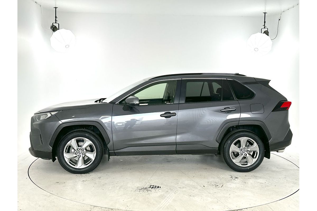 2021 Toyota RAV4 GXL MXAA52R