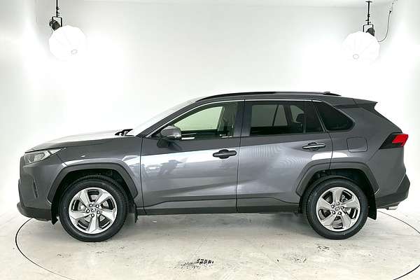 2021 Toyota RAV4 GXL MXAA52R