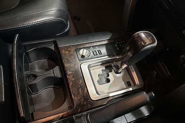 2013 Toyota Landcruiser Sahara VDJ200R