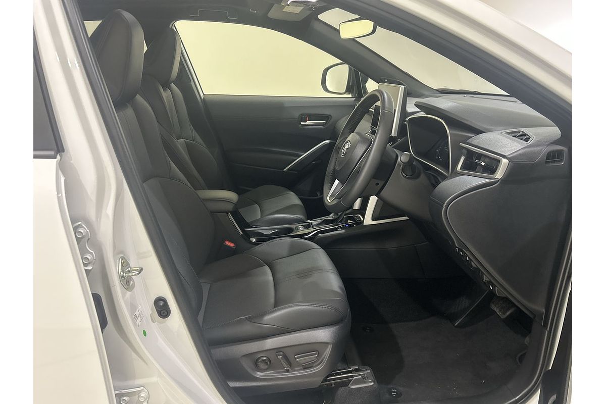 2024 Toyota Corolla Cross Atmos MXGH15R