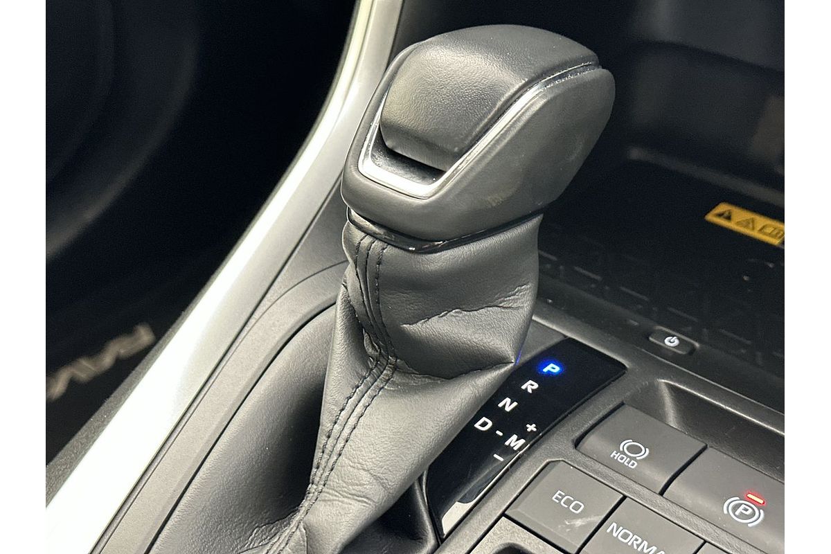 2024 Toyota RAV4 GXL MXAA52R