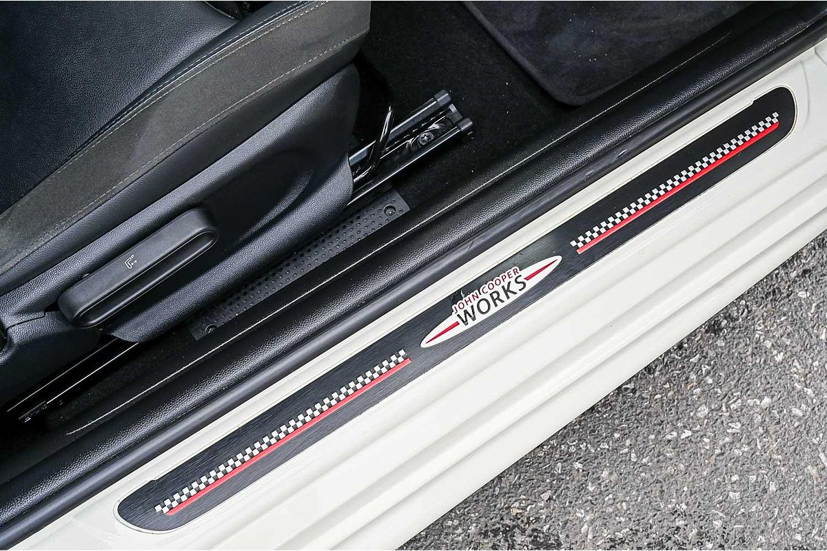 2022 MINI Hatch John Cooper Works Classic F56 LCI-2