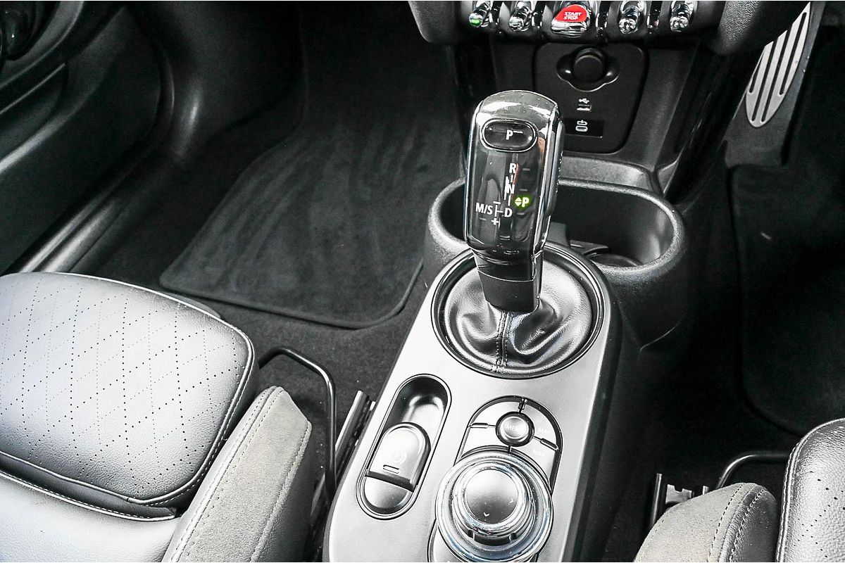 2022 MINI Hatch John Cooper Works Classic F56 LCI-2
