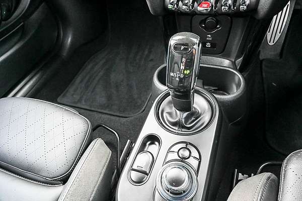 2022 MINI Hatch John Cooper Works Classic F56 LCI-2
