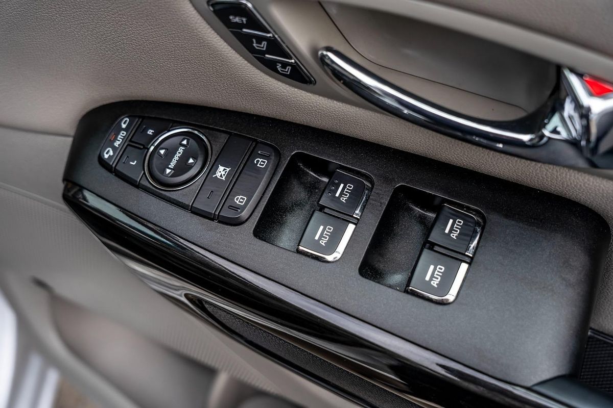 2019 Kia Carnival Platinum YP