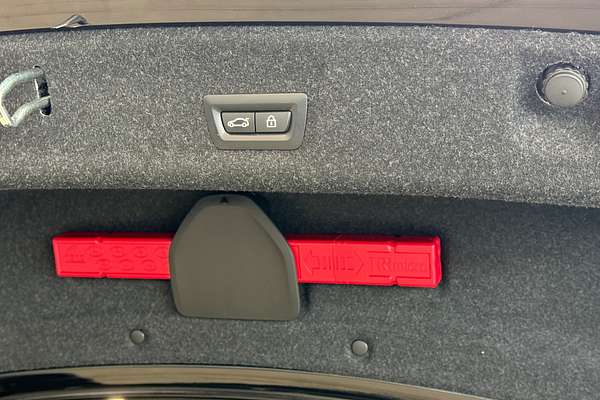2023 BMW 3 Series 330i M Sport G20 LCI