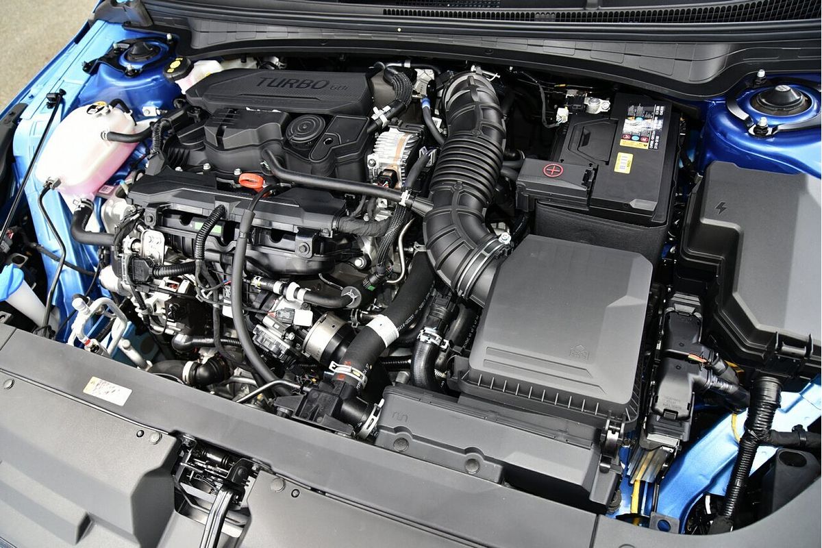 2025 Kia K4 GT-Line CL4m