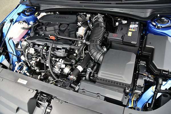 2025 Kia K4 GT-Line CL4m
