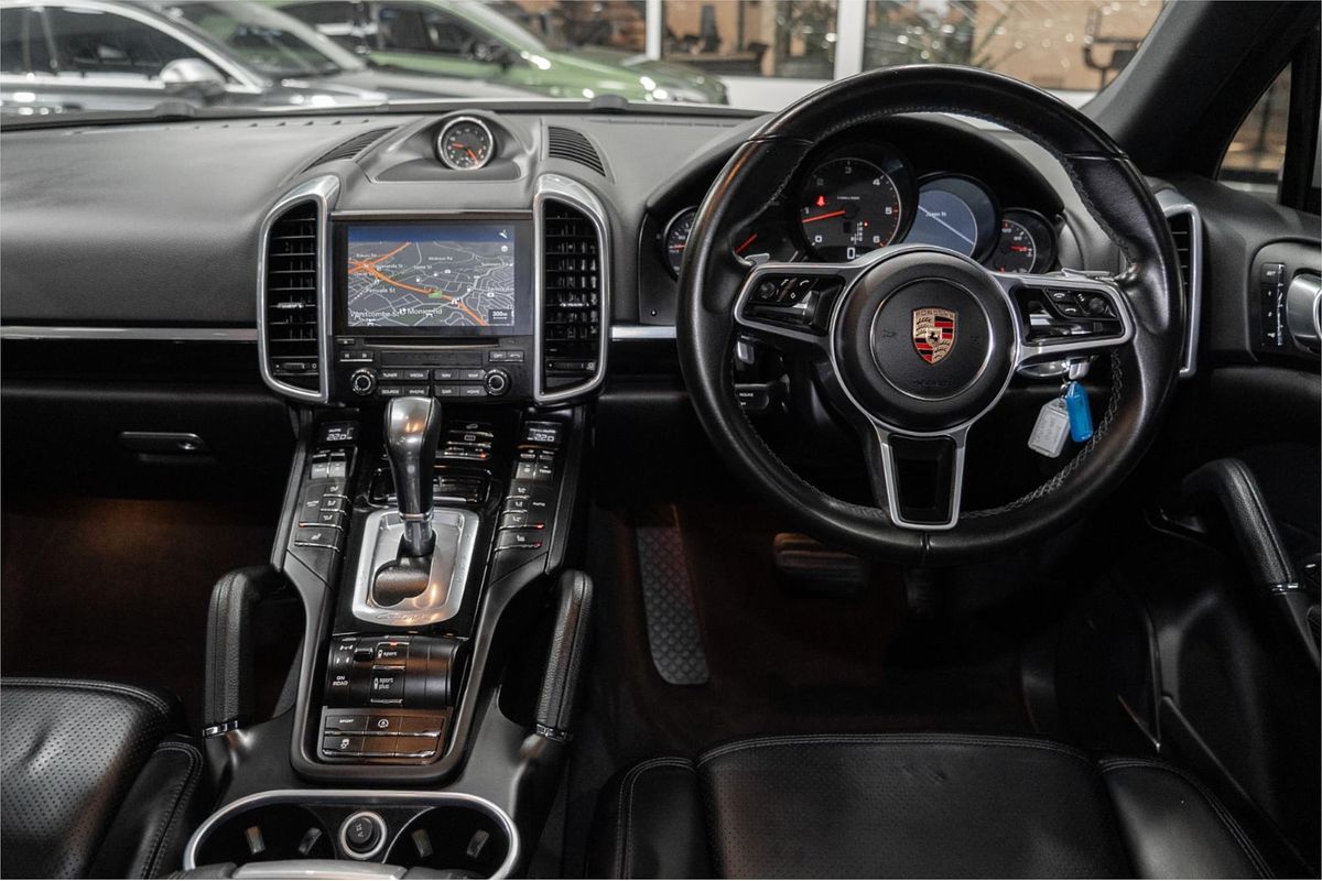 2017 Porsche Cayenne Diesel Platinum Edition 92A