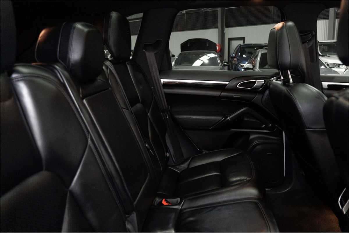 2017 Porsche Cayenne Diesel Platinum Edition 92A