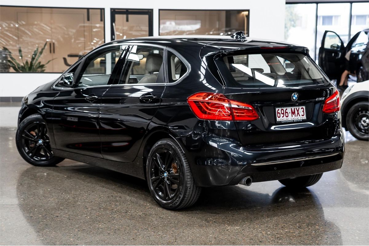 2015 BMW 2 Series 218i Sport Line F45