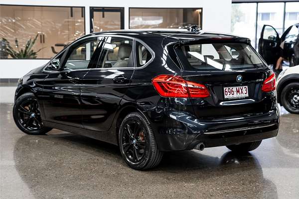 2015 BMW 2 Series 218i Sport Line F45