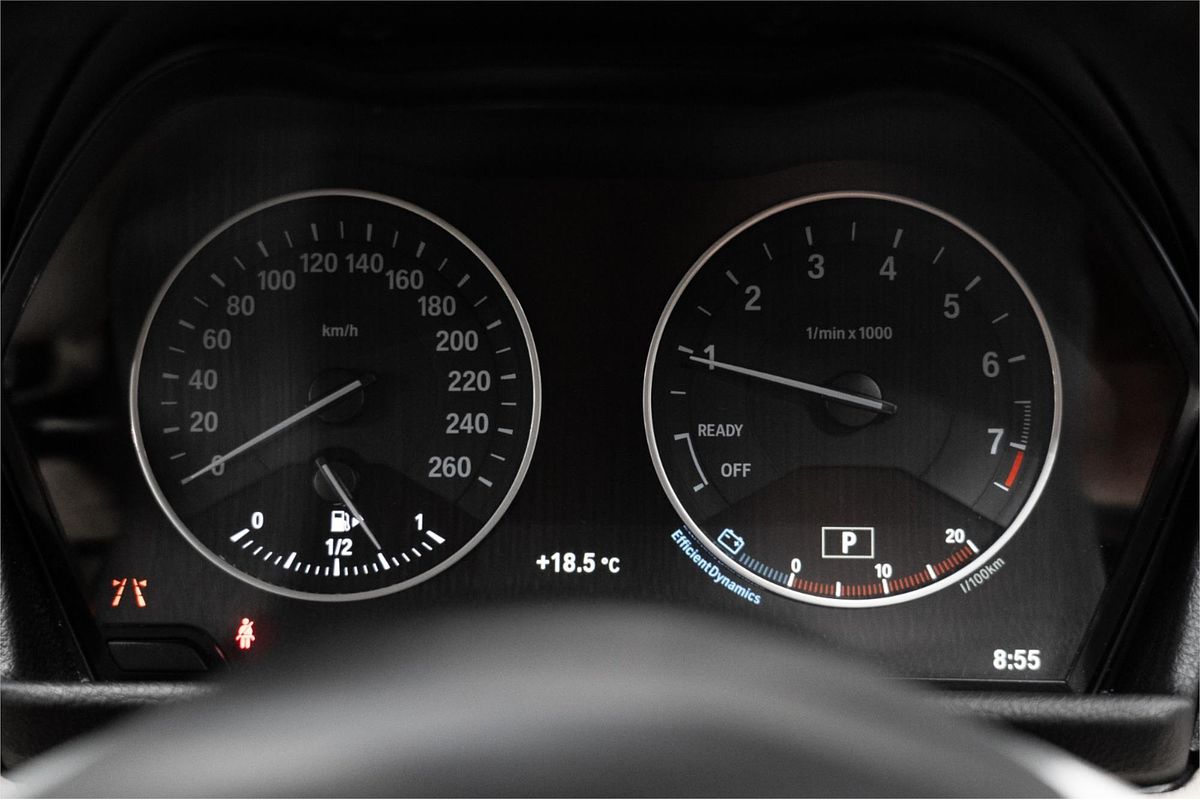 2015 BMW 2 Series 218i Sport Line F45