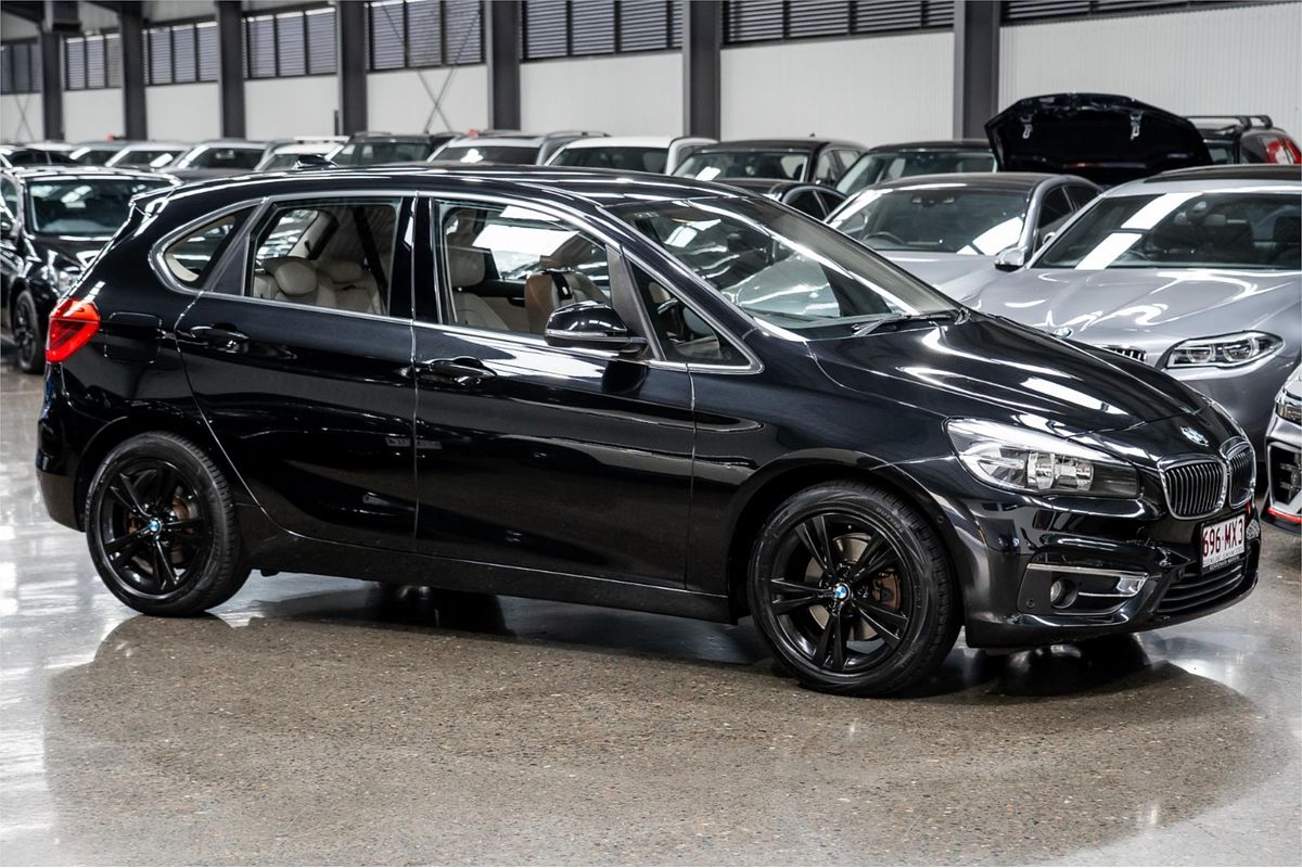 2015 BMW 2 Series 218i Sport Line F45