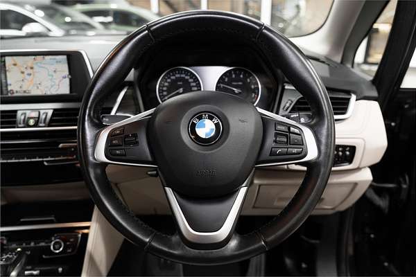 2015 BMW 2 Series 218i Sport Line F45