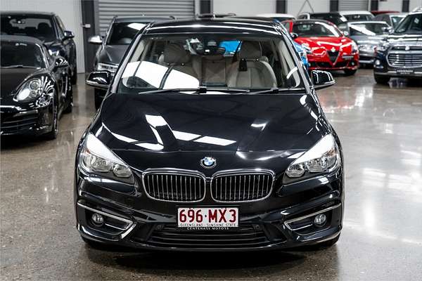 2015 BMW 2 Series 218i Sport Line F45