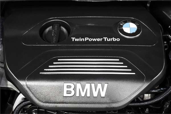 2015 BMW 2 Series 218i Sport Line F45