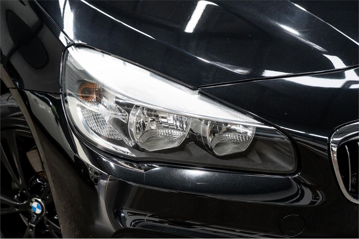 2015 BMW 2 Series 218i Sport Line F45