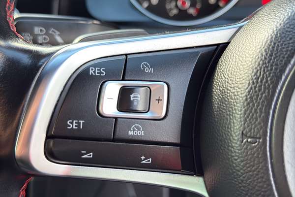 2014 Volkswagen GOLF GTI