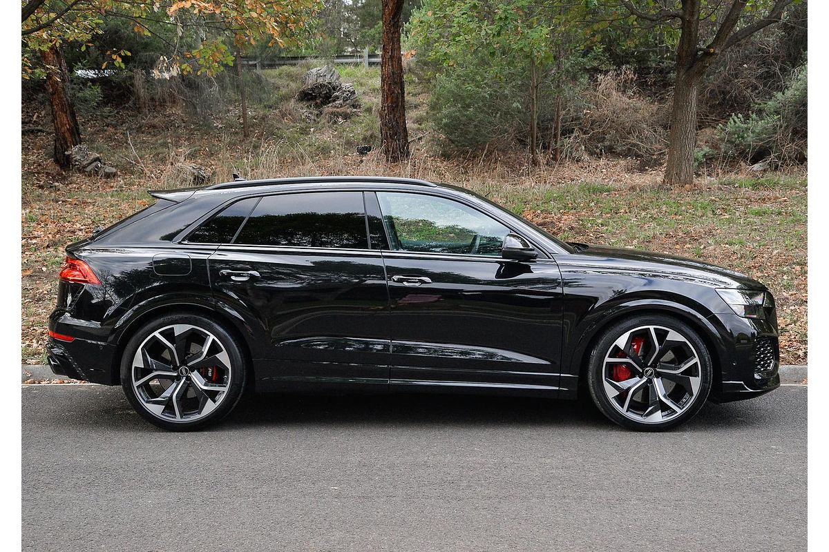2022 Audi RS Q8 TFSI F1