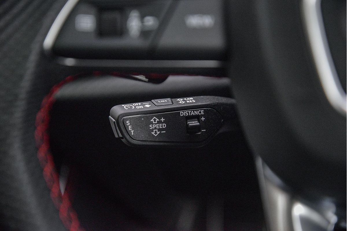 2022 Audi RS Q8 TFSI F1