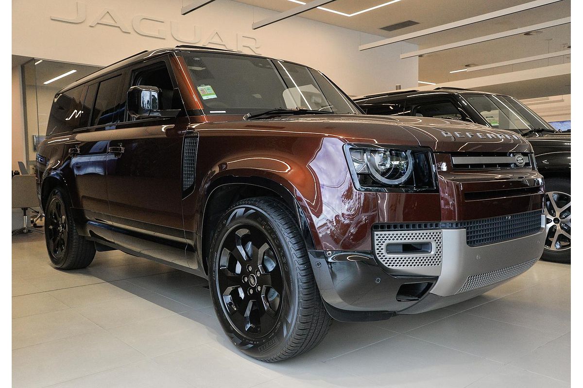 2024 Land Rover Defender 130 D350 X-Dynamic SE L663