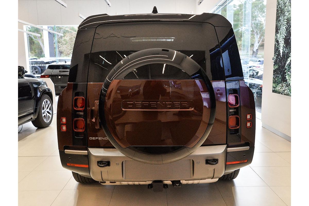 2024 Land Rover Defender 130 D350 X-Dynamic SE L663
