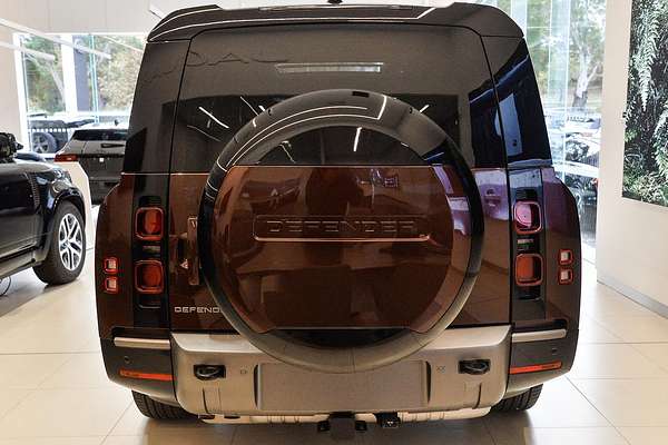 2024 Land Rover Defender 130 D350 X-Dynamic SE L663