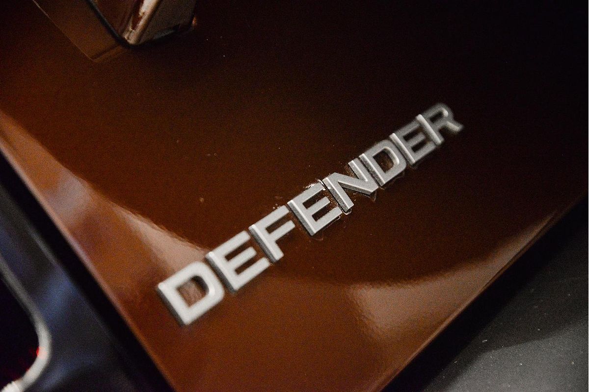 2024 Land Rover Defender 130 D350 X-Dynamic SE L663