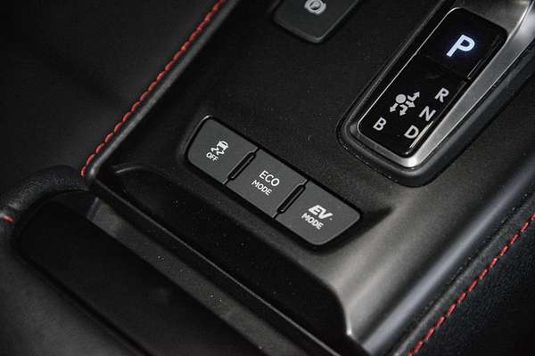 2024 Lexus LBX Luxury MAYH10R