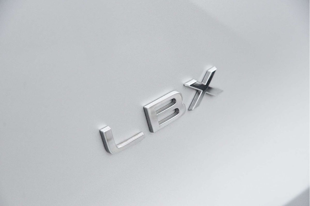2024 Lexus LBX Luxury MAYH10R