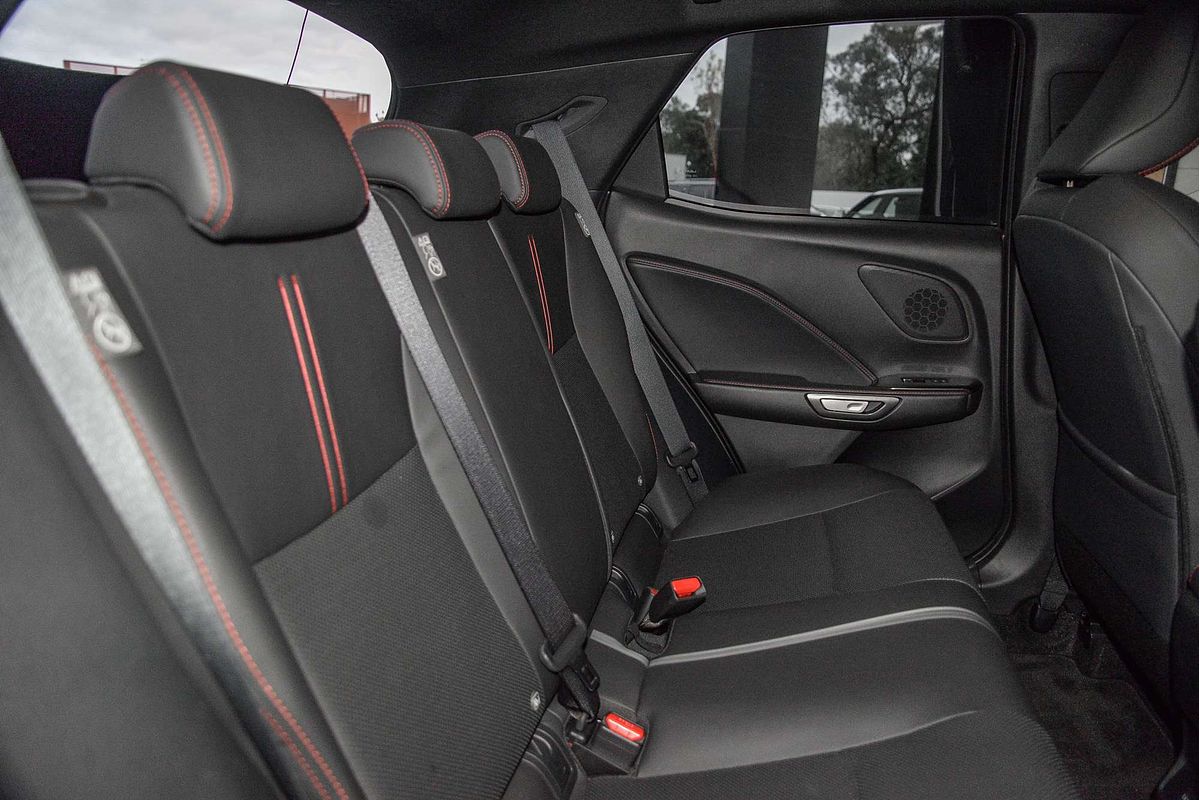 2024 Lexus LBX Luxury MAYH10R