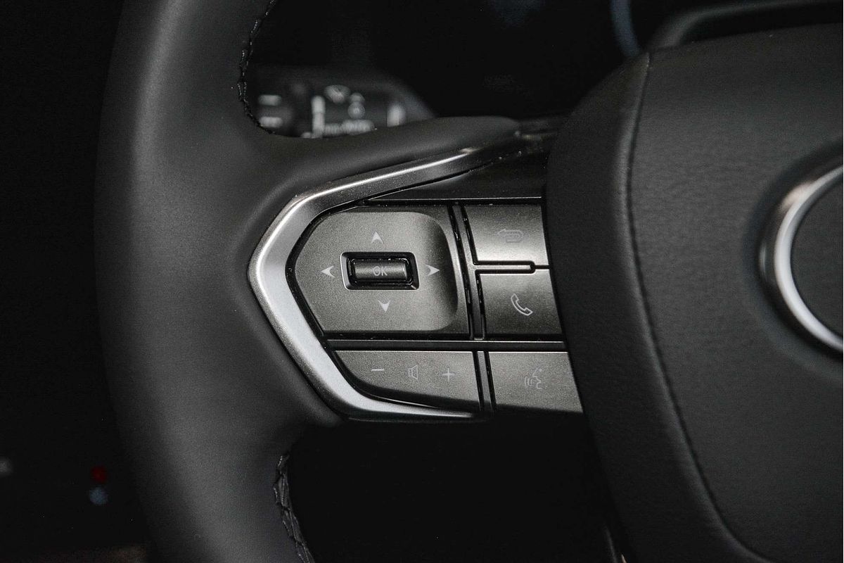 2024 Lexus LBX Luxury MAYH10R