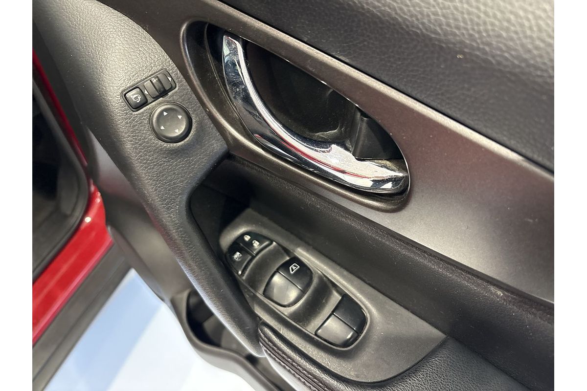 2014 Nissan X-TRAIL ST T32