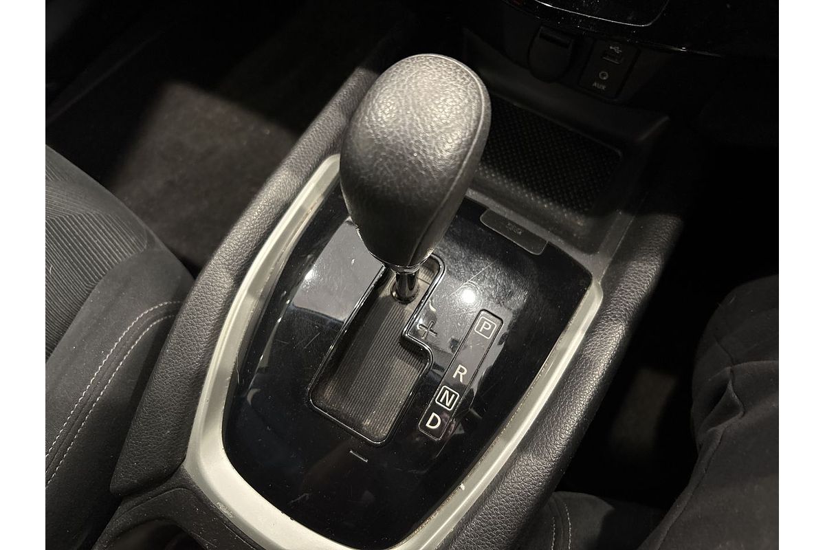 2014 Nissan X-TRAIL ST T32