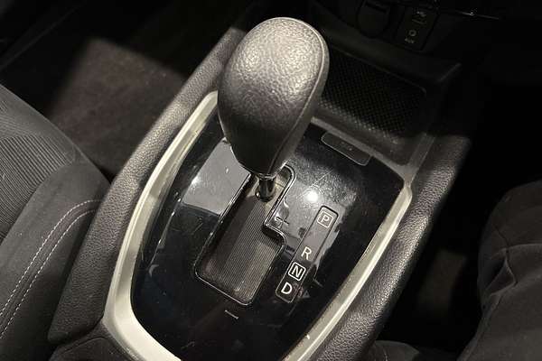 2014 Nissan X-TRAIL ST T32