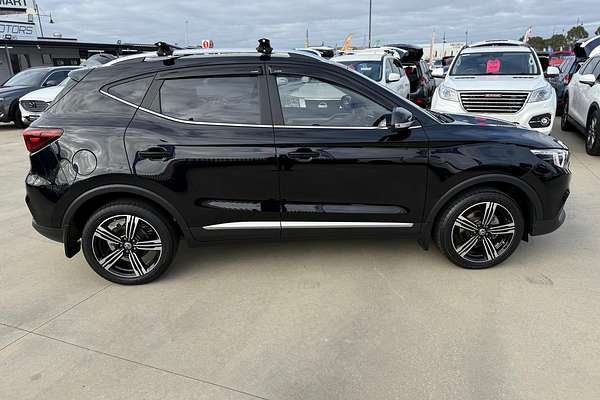 2020 MG ZS Essence AZS1