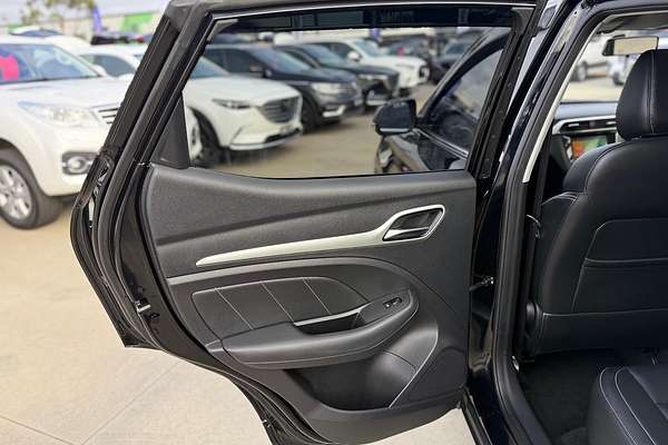 2020 MG ZS Essence AZS1