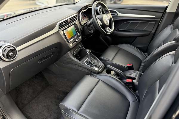 2020 MG ZS Essence AZS1