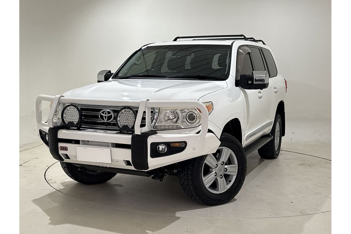 2013 Toyota Landcruiser Sahara VDJ200R