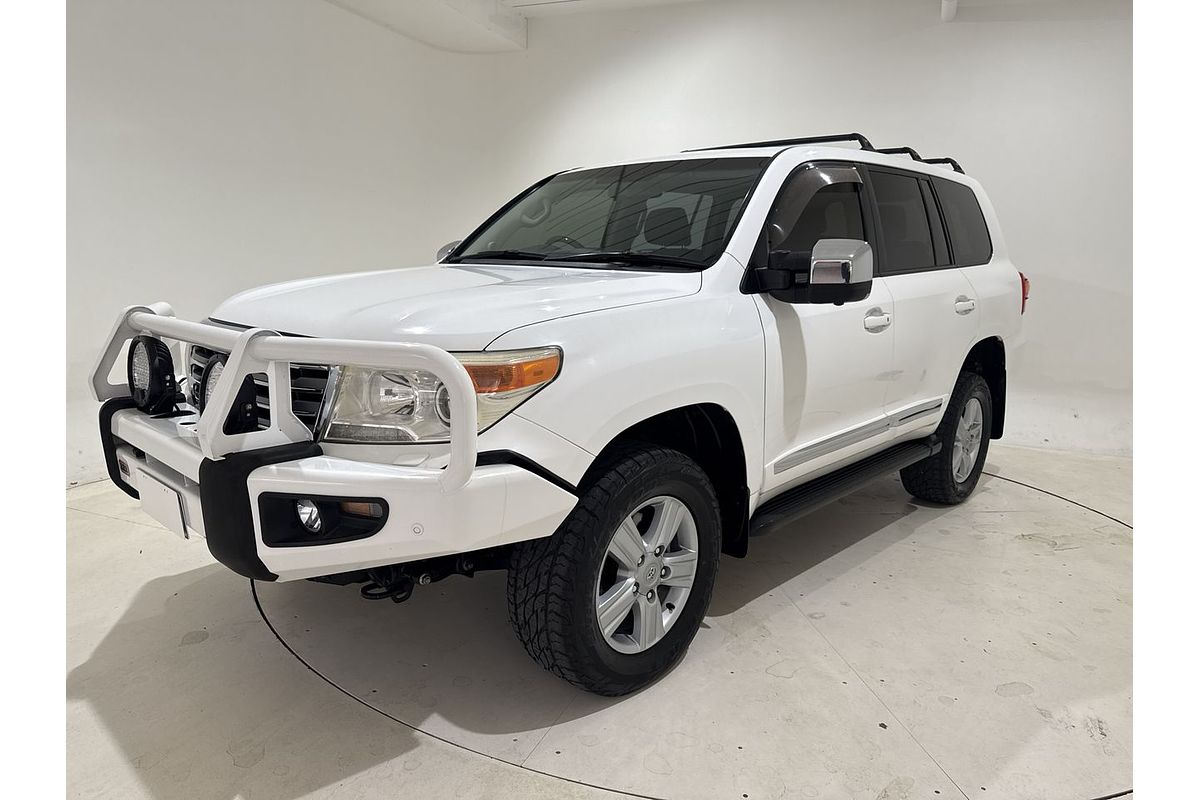 2013 Toyota Landcruiser Sahara VDJ200R