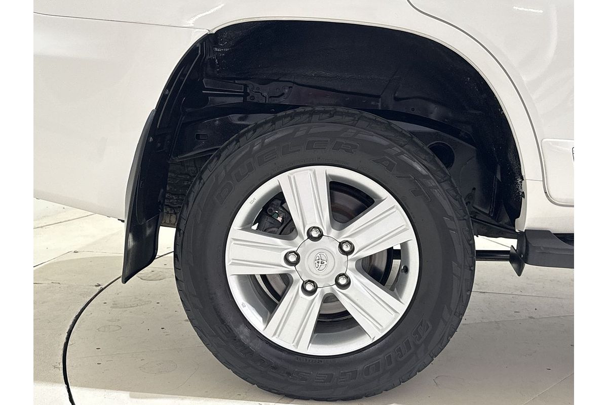 2013 Toyota Landcruiser Sahara VDJ200R