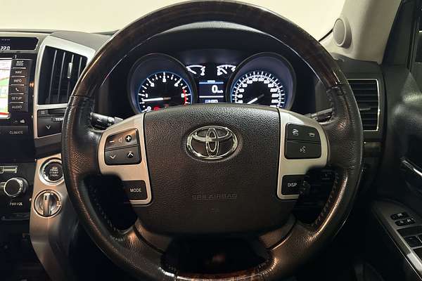 2013 Toyota Landcruiser Sahara VDJ200R