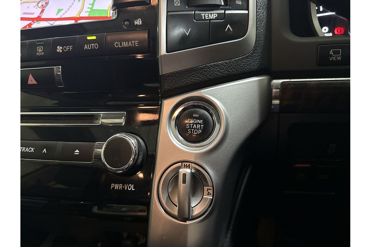 2013 Toyota Landcruiser Sahara VDJ200R