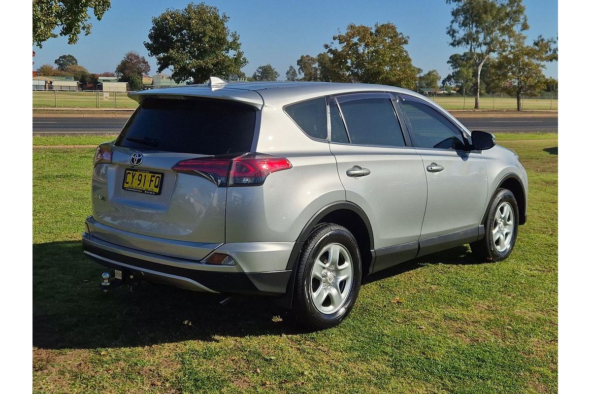 2018 Toyota RAV4 GX ZSA42R