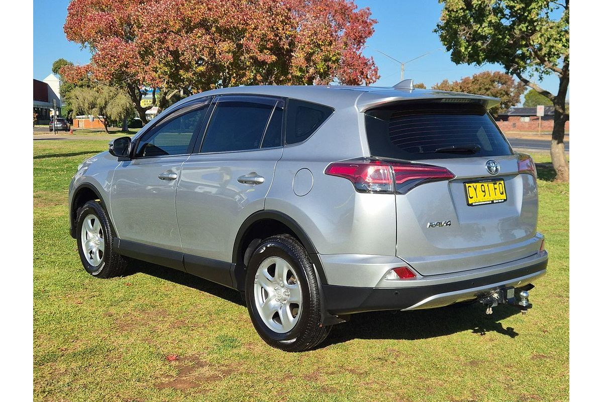 2018 Toyota RAV4 GX ZSA42R