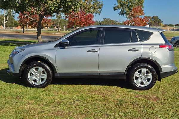 2018 Toyota RAV4 GX ZSA42R