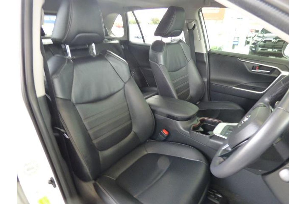 2019 Toyota RAV4 Cruiser AXAH52R