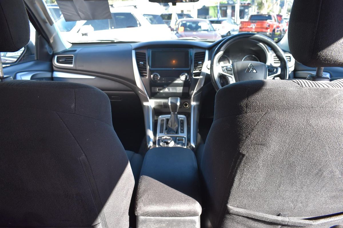 2018 Mitsubishi Pajero Sport GLX QE