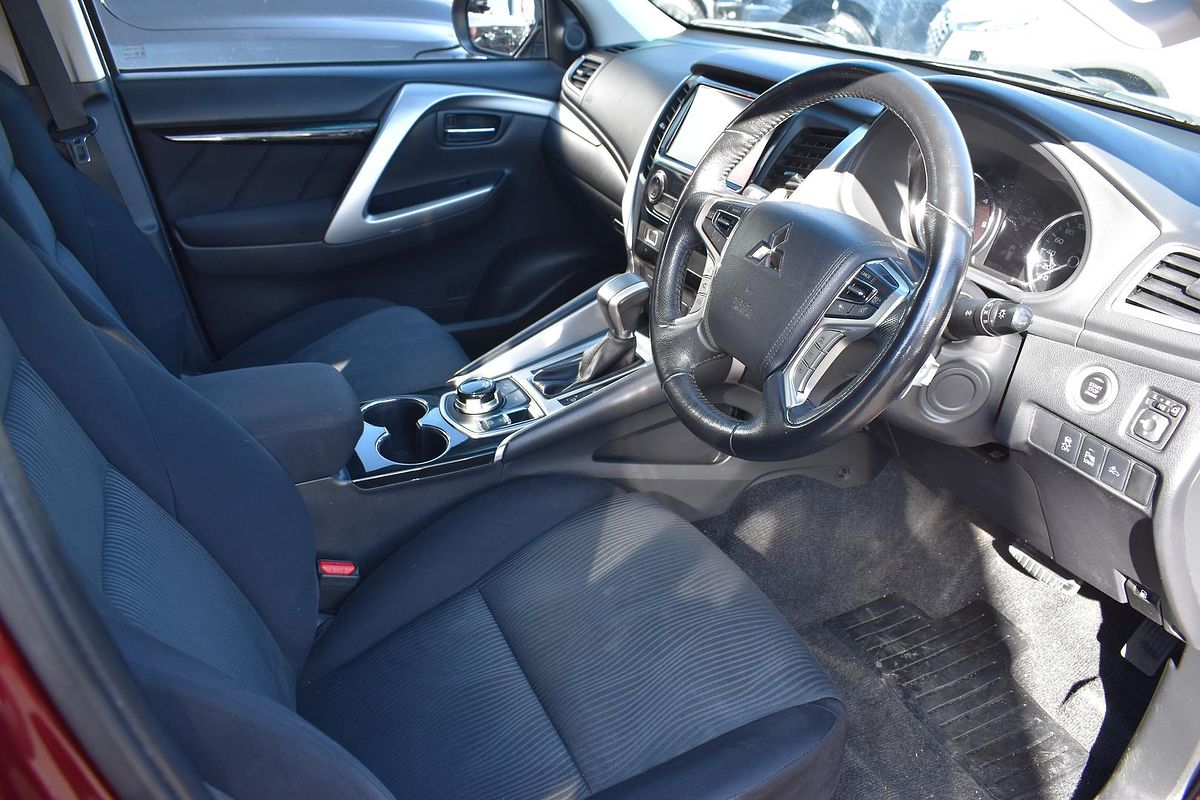 2018 Mitsubishi Pajero Sport GLX QE